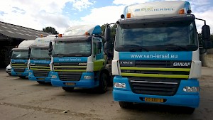 Vrachtwagens Van Iersel Compost